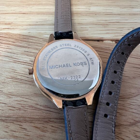 Michael Kors MK-2322 Rose Gold Dial Watch with Black Leather Double Wrap Strap - Picture 3 of 11
